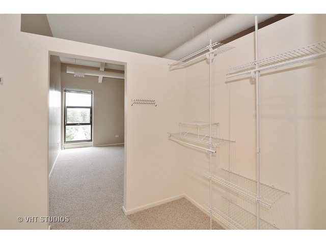 1000 E 53rd St #421, Chicago, IL 60615 photo 13
