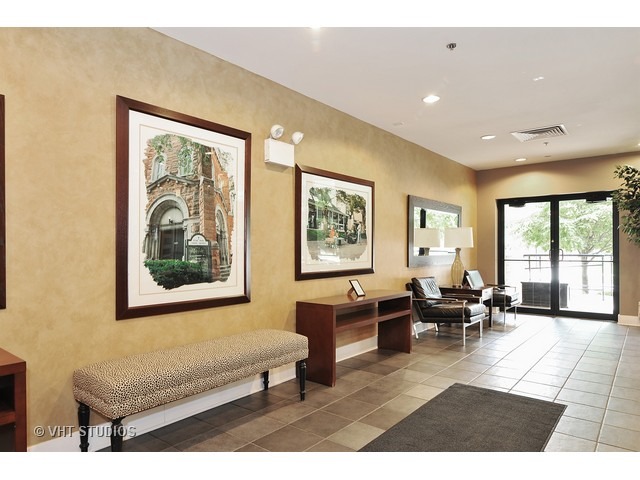 1000 E 53rd St #421, Chicago, IL 60615 photo 2