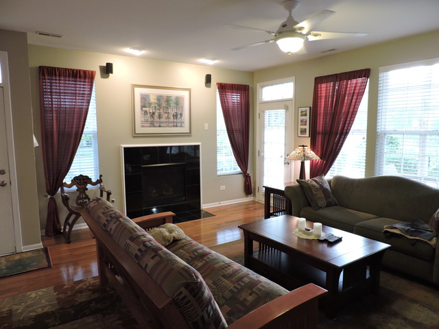1556 Matthew Dr, Algonquin, IL 60102 photo 9
