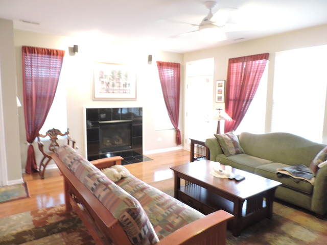 1556 Matthew Dr, Algonquin, IL 60102 photo 8