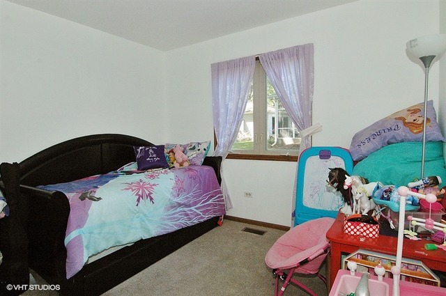 701 Algona Ave, Elgin, IL 60120 photo 7