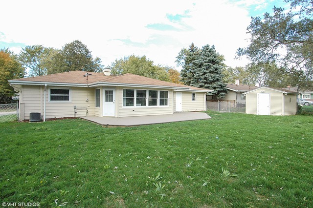 425 Bode Rd, Hoffman Estates, IL 60169 photo 11