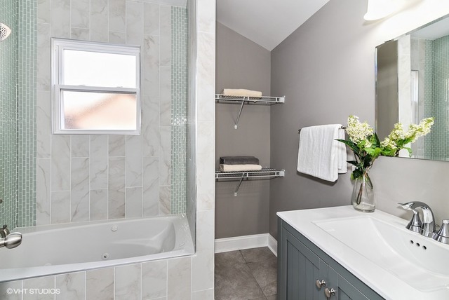 8130 S Champlain Ave, Chicago, IL 60619 photo 13