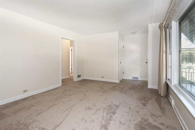 1351 E Lincoln Ave, Des Plaines, IL 60018 photo 5