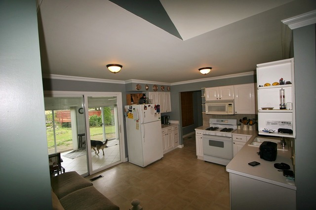 5528 Maple Ln, Midlothian, IL 60445 photo 7