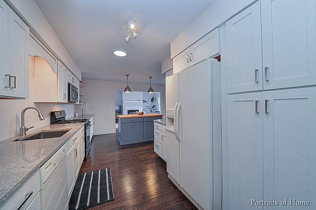 2012 Nottingham Ln, Wheaton, IL 60189 photo 9