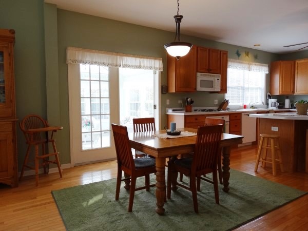 1537 Old Forge Rd, Bartlett, IL 60103 photo 7