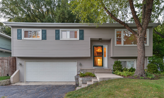 26 W256 Box Elder Ave, Wheaton, IL 60187 photo 1