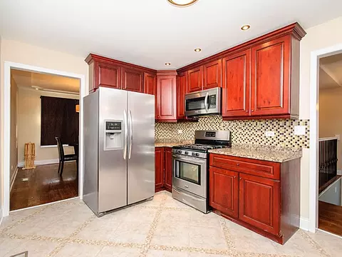 234 E 95th St, Chicago, IL 60619 photo 8