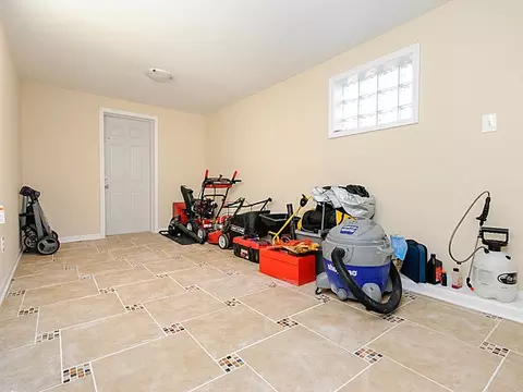 234 E 95th St, Chicago, IL 60619 photo 22