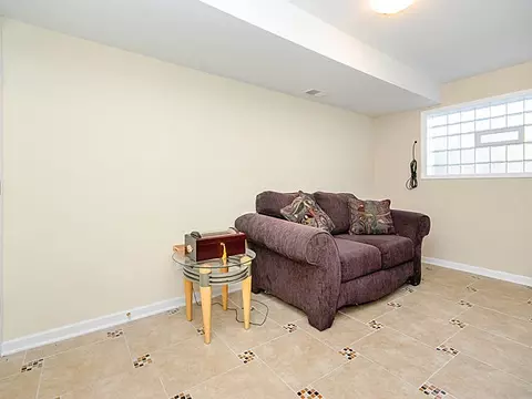 234 E 95th St, Chicago, IL 60619 photo 18