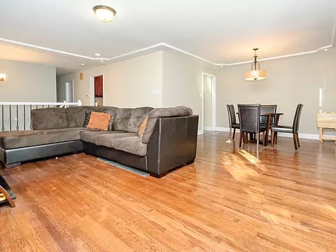 234 E 95th St, Chicago, IL 60619 photo 2