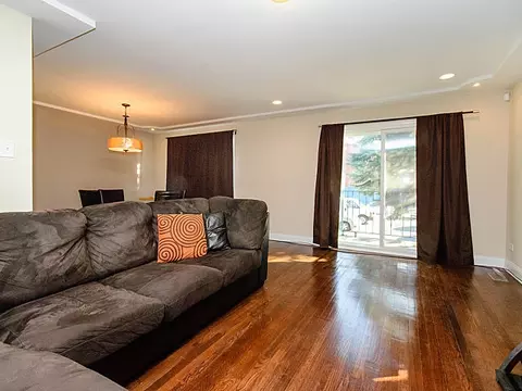 234 E 95th St, Chicago, IL 60619 photo 3