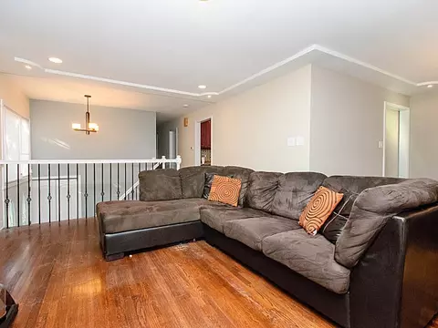 234 E 95th St, Chicago, IL 60619 photo 4