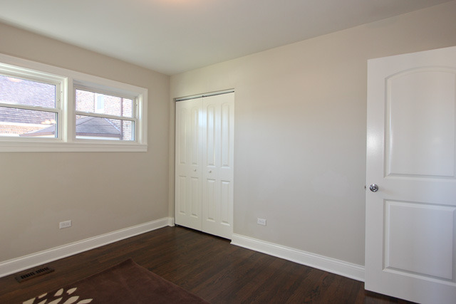 6830 W Dickens Ave, Elmwood Park, IL 60707 photo 13
