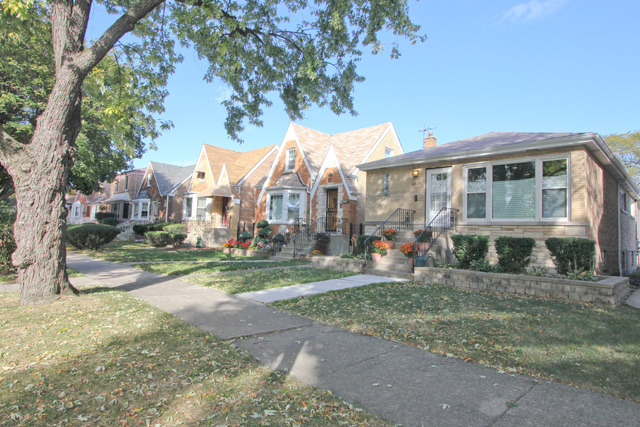 6830 W Dickens Ave, Elmwood Park, IL 60707 photo 25
