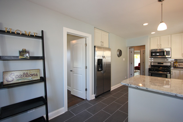 6830 W Dickens Ave, Elmwood Park, IL 60707 photo 10