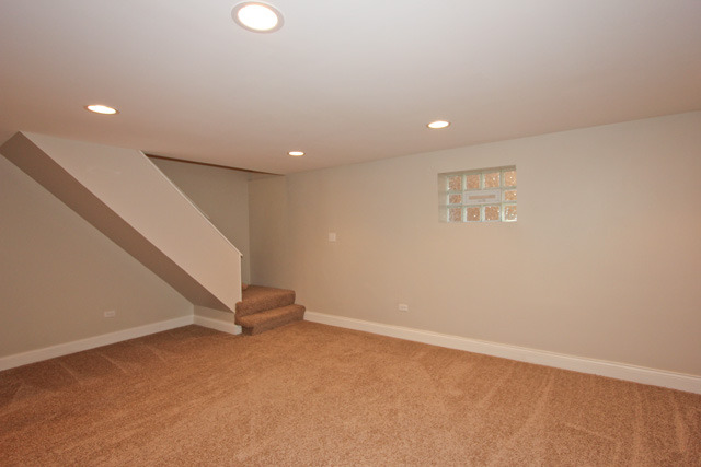 6830 W Dickens Ave, Elmwood Park, IL 60707 photo 17