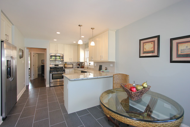 6830 W Dickens Ave, Elmwood Park, IL 60707 photo 9