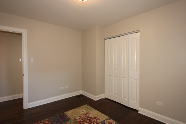 6830 W Dickens Ave, Elmwood Park, IL 60707 photo 14