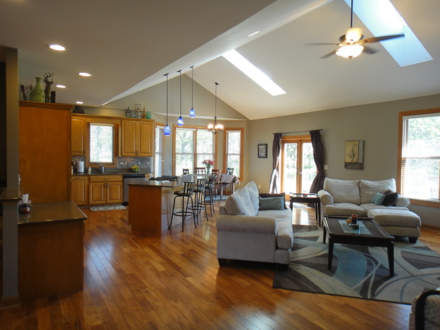 204 Jonathan Ct, Kirkland, IL 60146 photo 9