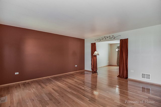 69 Blackberry Trl, Aurora, IL 60506 photo 5