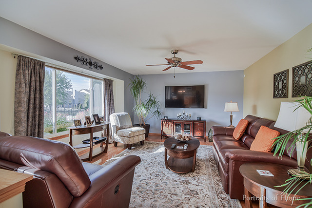 69 Blackberry Trl, Aurora, IL 60506 photo 11