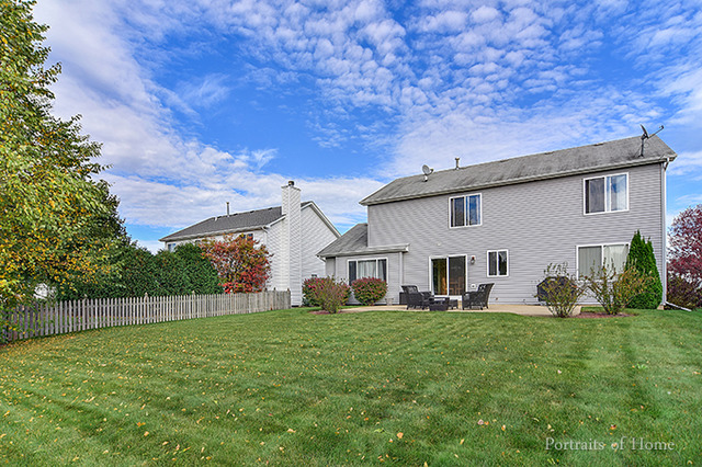 69 Blackberry Trl, Aurora, IL 60506 photo 2