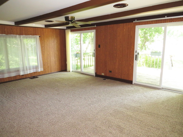 2616 S Riverside Dr, Mchenry, IL 60050 photo 12