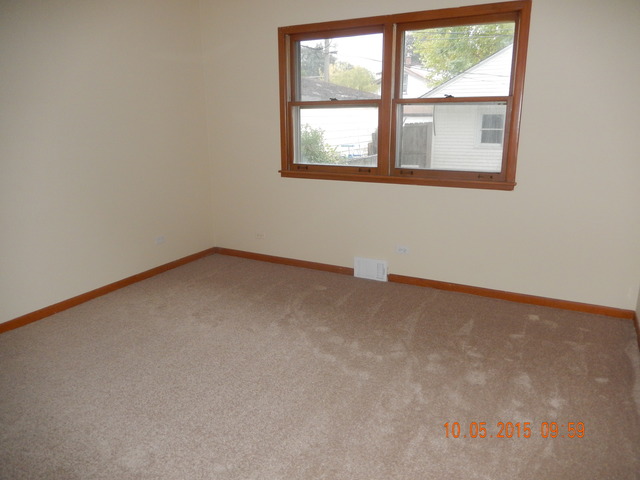 1357 E Algonquin Rd, Des Plaines, IL 60016 photo 9