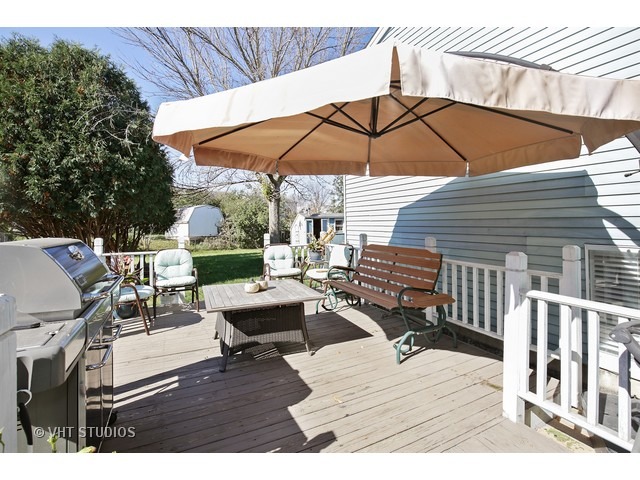 720 Thoreau Dr, Elgin, IL 60120 photo 14