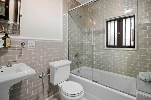 1217 E 56th St, Chicago, IL 60637 photo 17