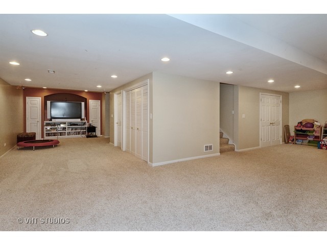 2982 Thunderbird Ct, Aurora, IL 60503 photo 7