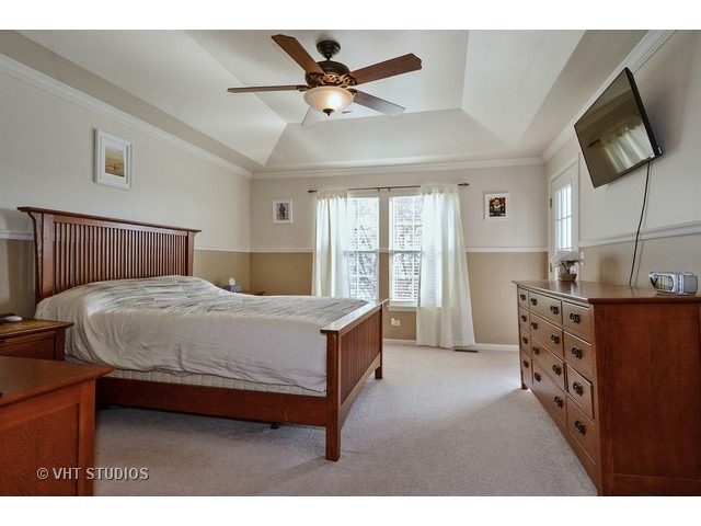 2982 Thunderbird Ct, Aurora, IL 60503 photo 9