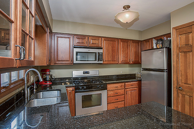 1411 Pershing Ave, Wheaton, IL 60189 photo 8