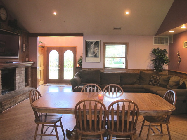 4 N224 9th Ave, Addison, IL 60101 photo 5