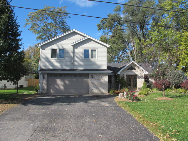 4 N224 9th Ave, Addison, IL 60101 photo 1