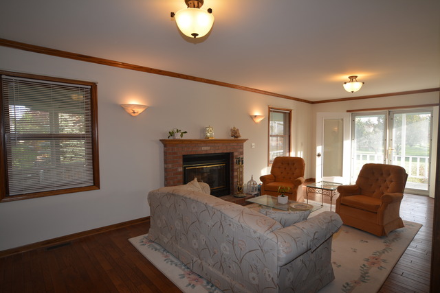 505 W Devon Ave, Bartlett, IL 60103 photo 4