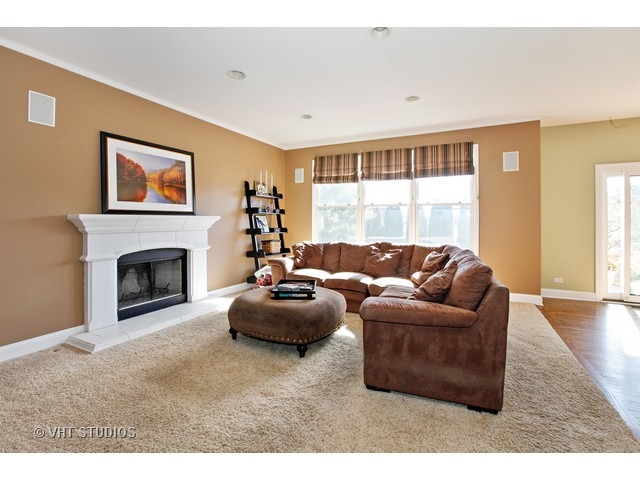 2116 Gardner Cir, Aurora, IL 60503 photo 10
