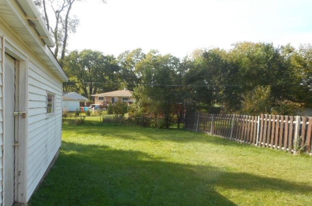 388 Stone Pl, Wheeling, IL 60090 photo 3