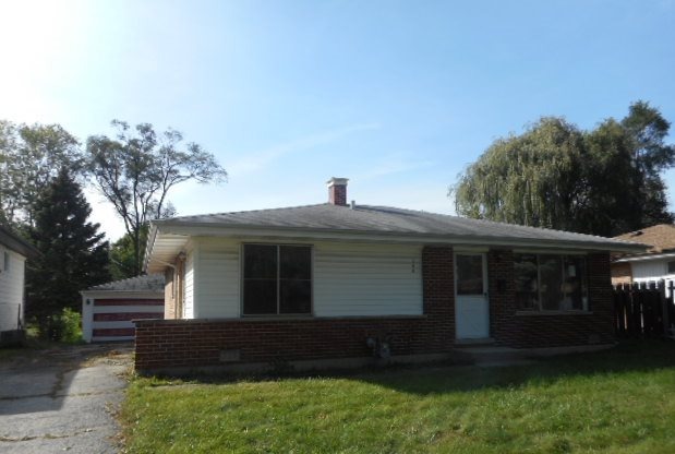 388 Stone Pl, Wheeling, IL 60090 photo 1