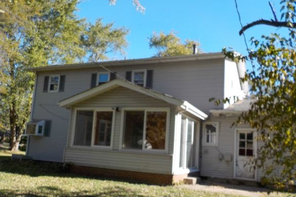 10 Charlton Dr, Kankakee, IL 60901 photo 3