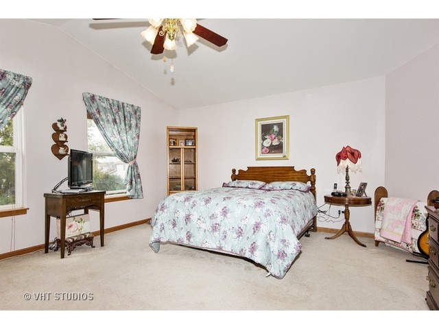 4216 Ashcott Ln, Plainfield, IL 60586 photo 6