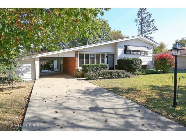 1083 Marshall Dr, Des Plaines, IL 60016 photo 1