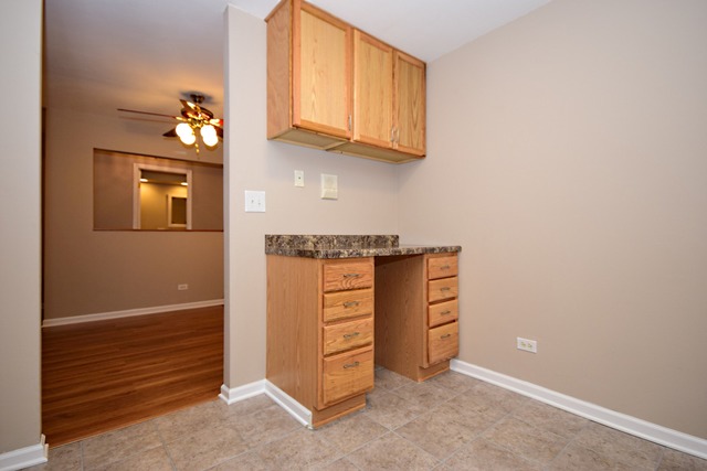 1500 Sandstone Dr #106, Wheeling, IL 60090 photo 4