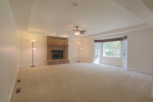 2416 Marshall Ct, Naperville, IL 60565 photo 8