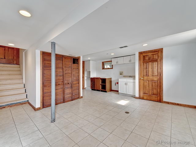 8445 Alden Ln, Darien, IL 60561 photo 22