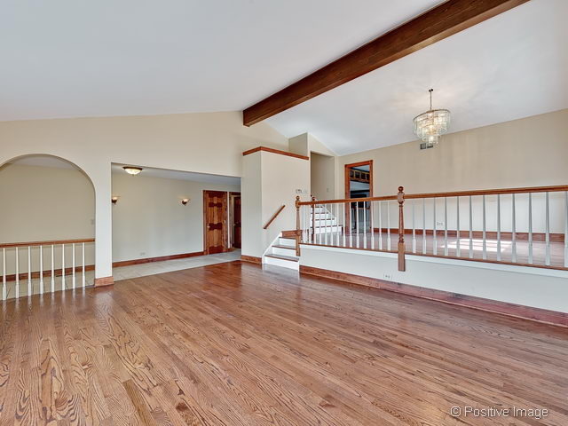 8445 Alden Ln, Darien, IL 60561 photo 5