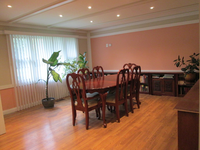 313 E Dennis Rd, Wheeling, IL 60090 photo 3