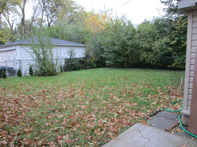 313 E Dennis Rd, Wheeling, IL 60090 photo 16